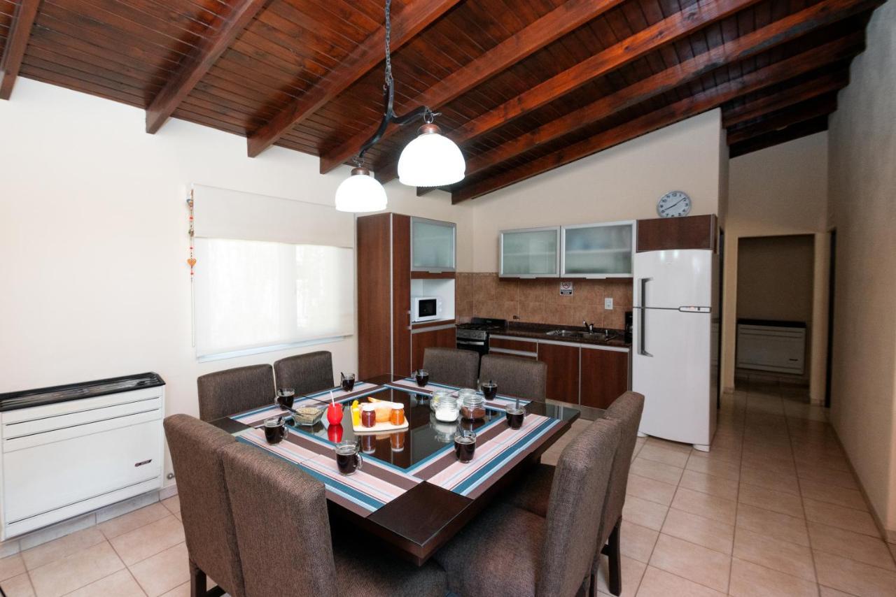 Complejo De Cabanas Atrapasuenos El Calafate Ngoại thất bức ảnh
