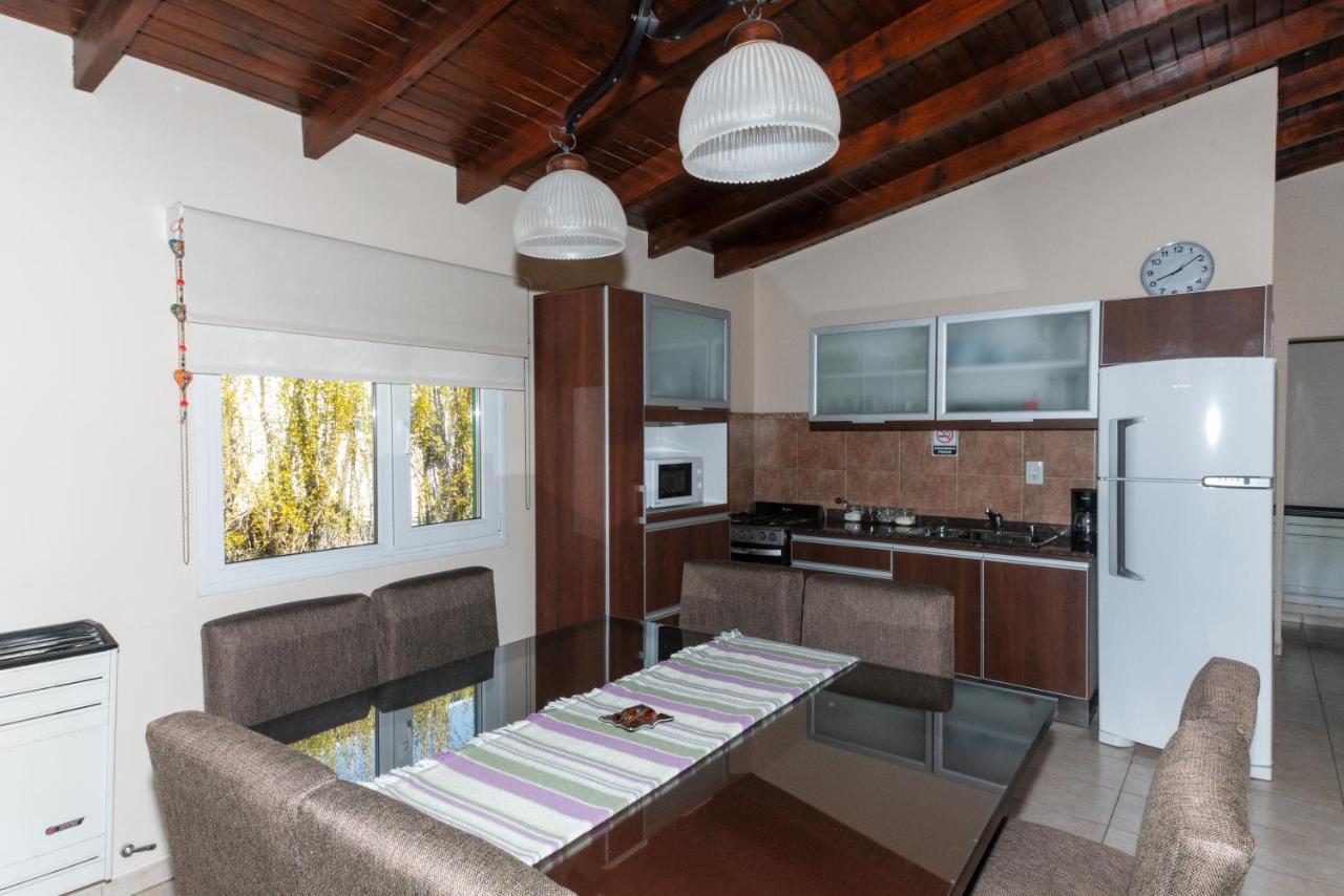 Complejo De Cabanas Atrapasuenos El Calafate Ngoại thất bức ảnh